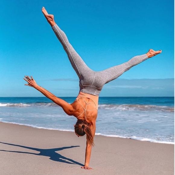 NEW Free People Movement High Rise Gray You’re A Peach 7/8 Leggings Size Small - Picture 12 of 12